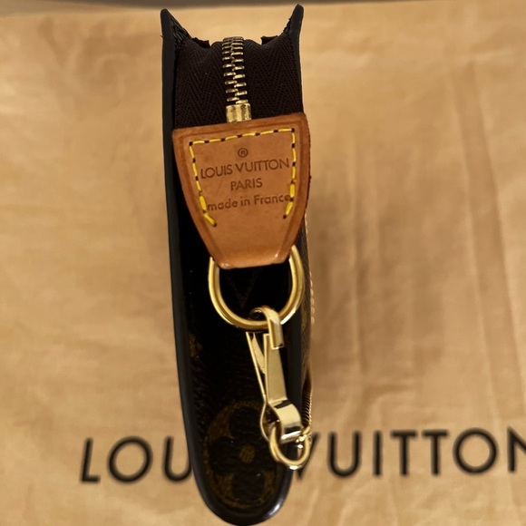 Louis Vuitton Monogram Mini Pouchette with Wristlet Chain and unbrand crossbody - Picture 4 of 16